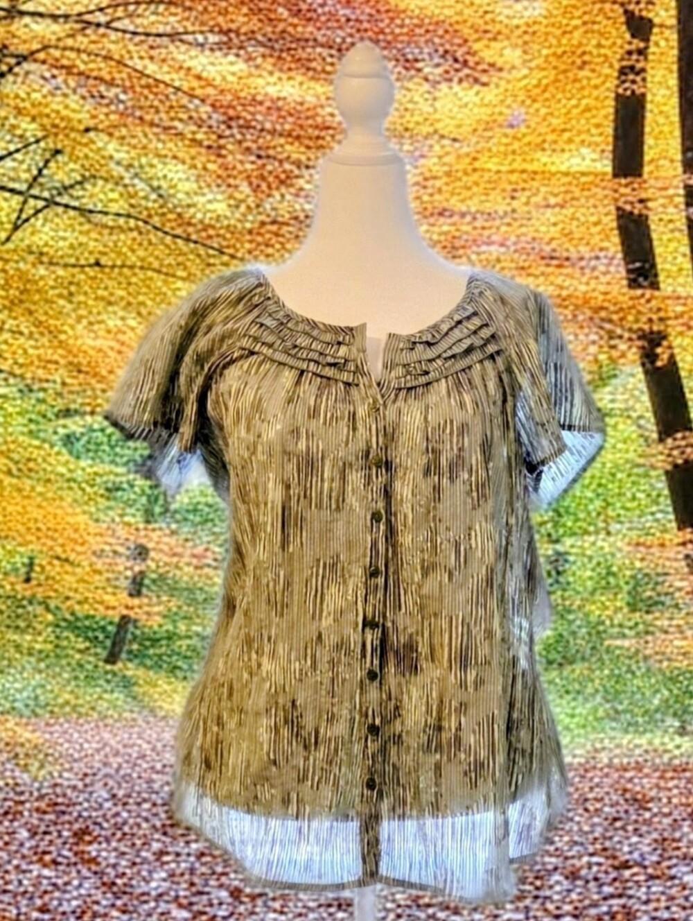 Olive Green Button-Down Short Sleeve Blouse